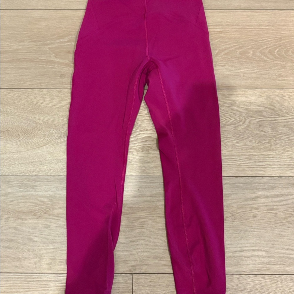 Lululemon Athletica magenta leggings